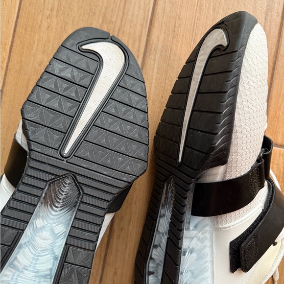 NIKE ROMALEOS 4 - Picture 5 of 6